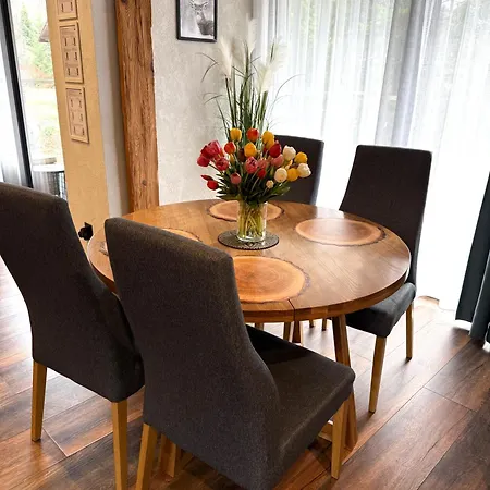 Madlen Kalinowa Sauna Grota Solna 아파트 *