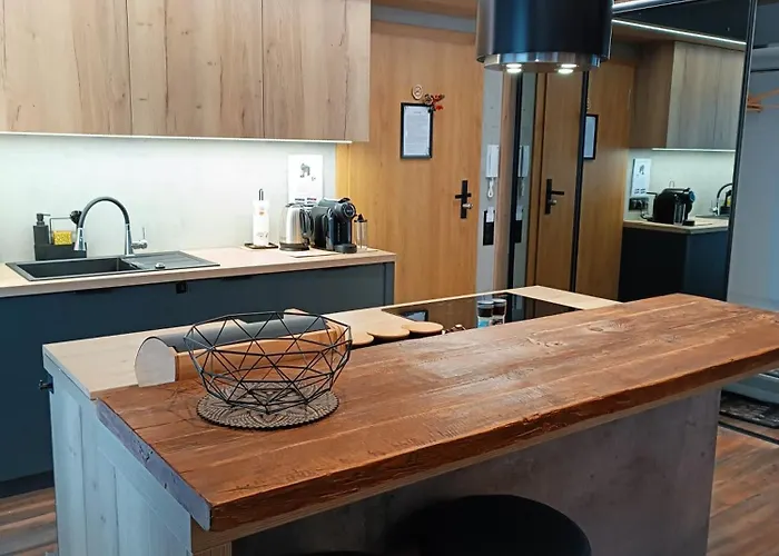 Madlen Kalinowa Sauna Grota Solna שצ'צ'ירק