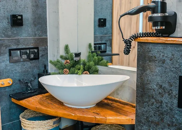 Madlen Kalinowa Sauna Grota Solna דירה